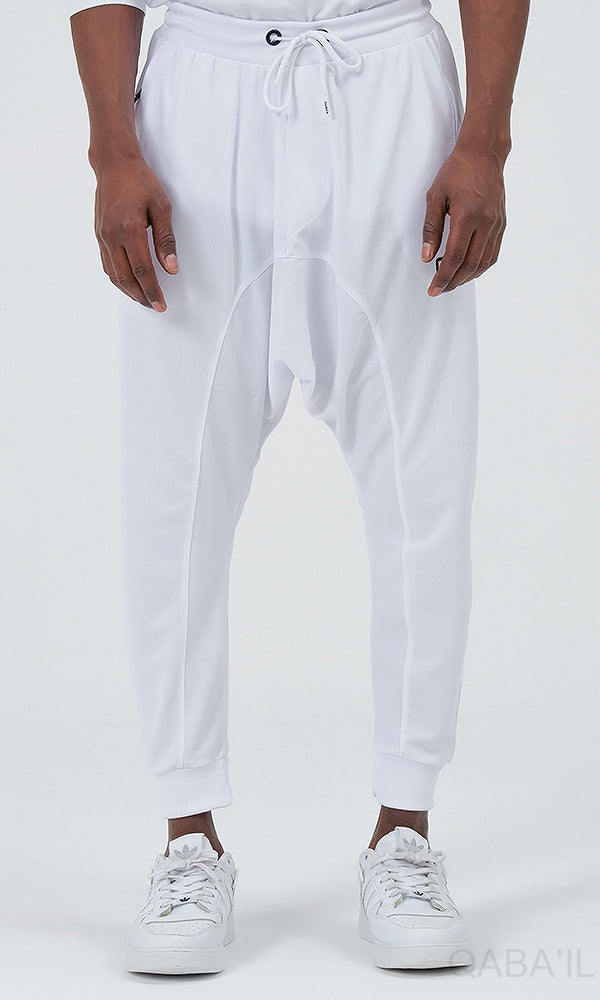 QL Lightweight Trousers CSD in White | MOOMENN