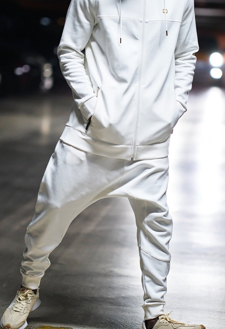  QL Relaxed Tracksuit PREMIERE in Cream and Gold - QABA'IL,
