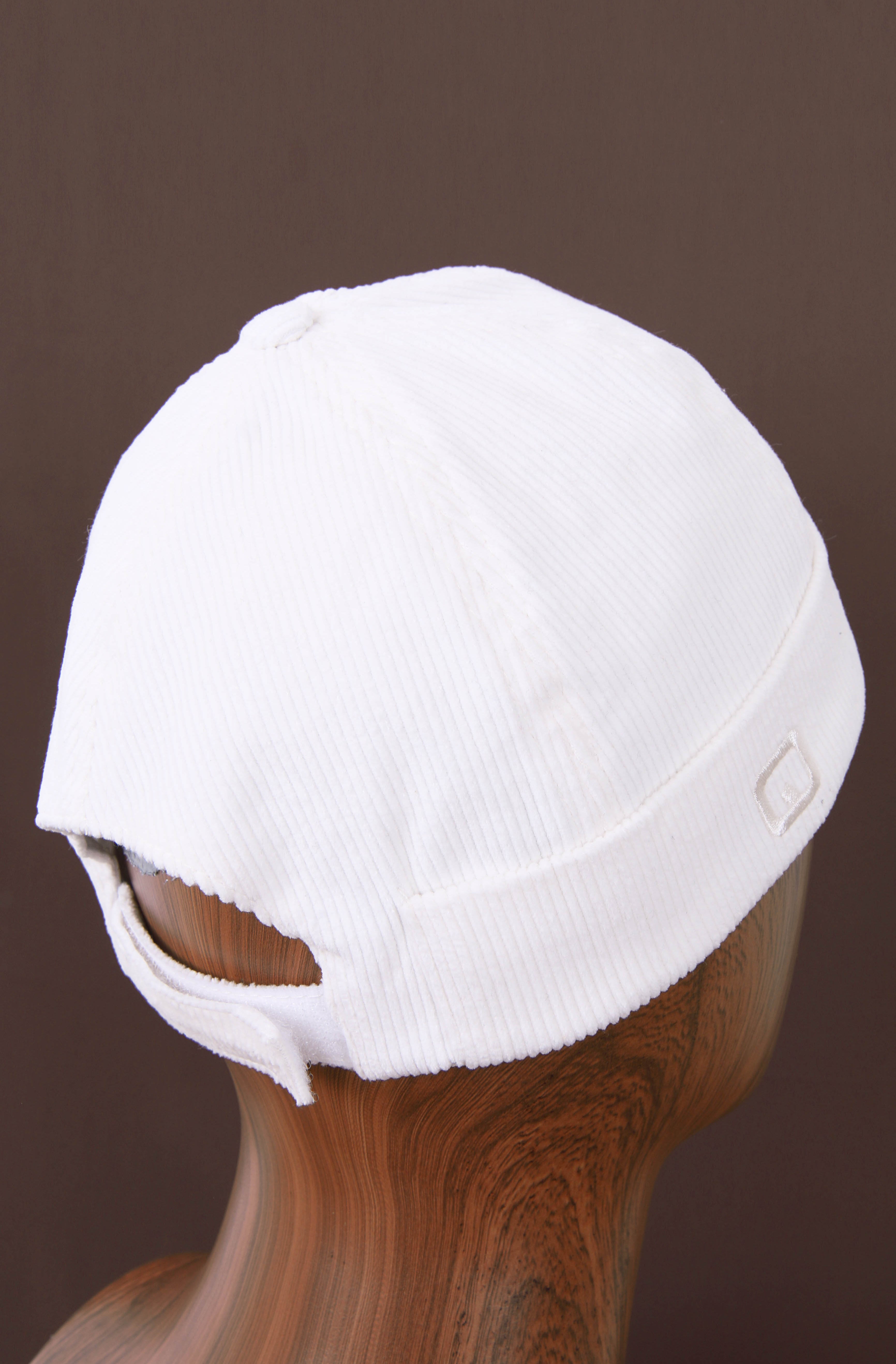  QL Velvet Docker Hat in Cream - QABA'IL,