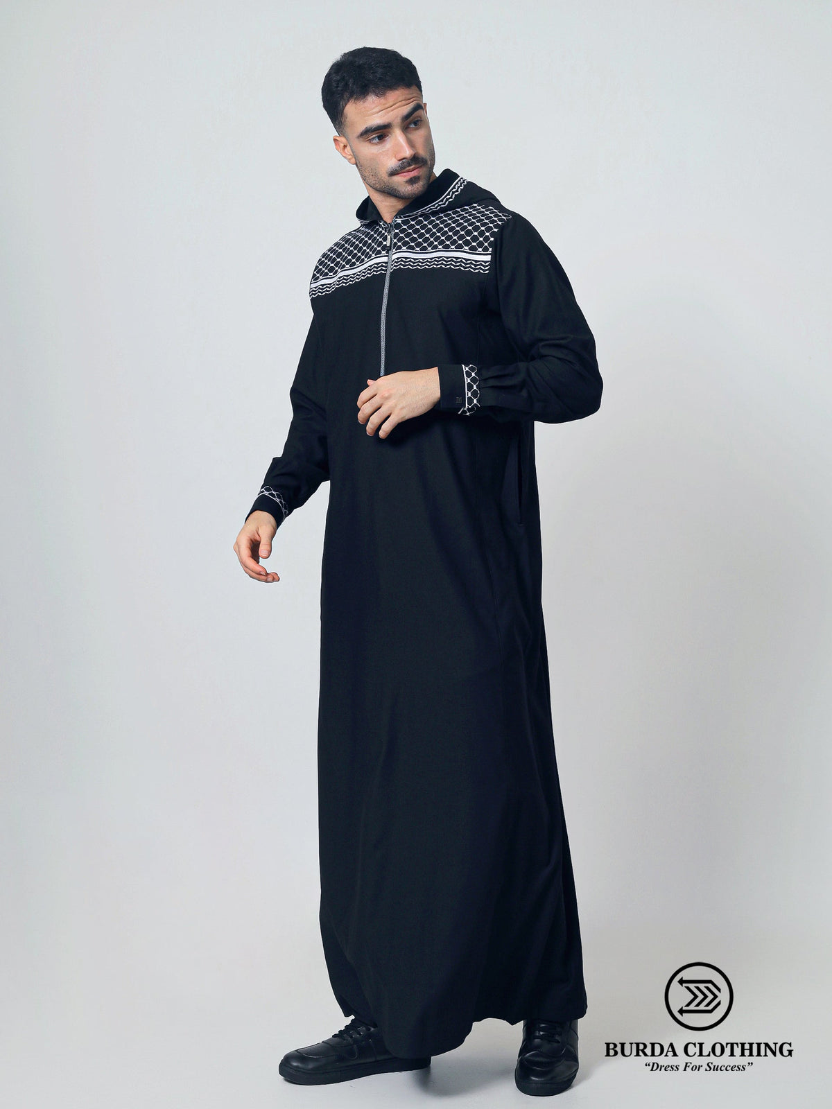 Adult Thobe 305 Black