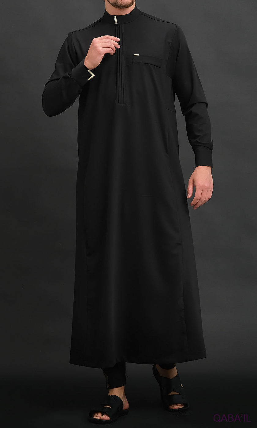 QABA’IL Qamis Bey in Black