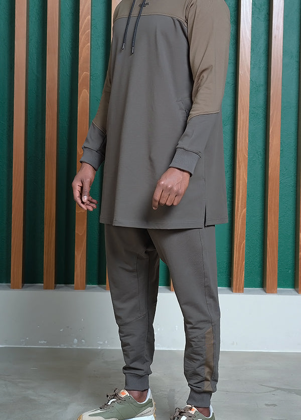 QL DELTA Kamisuit Two-tone Hooded Set in Khaki and Light Khaki - MOOMENN