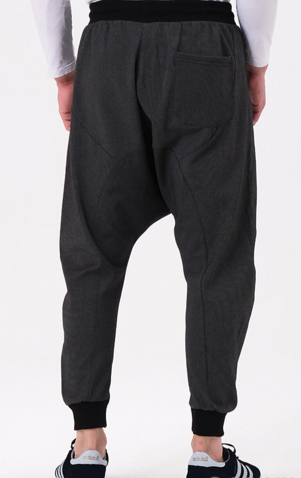 QL Onyx UP Relaxed Joggers in Black - MOOMENN