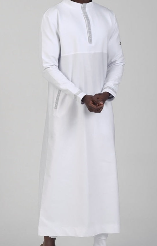  QL Eminence Long Kamisweat Thobe in White and Silver - QABA'IL,